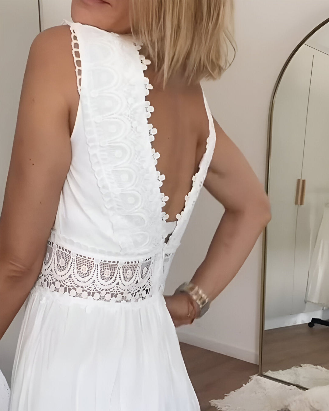 Laerke | Ærmeløs blondekjole